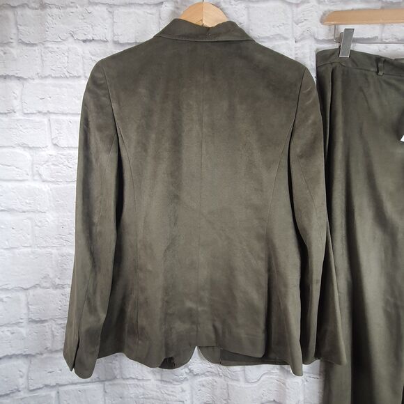 VTG Casual Corner 2 Piece Pant Suit Blazer Sz  8 + Pants Sz 10 Olive Green NWT - Picture 8 of 11